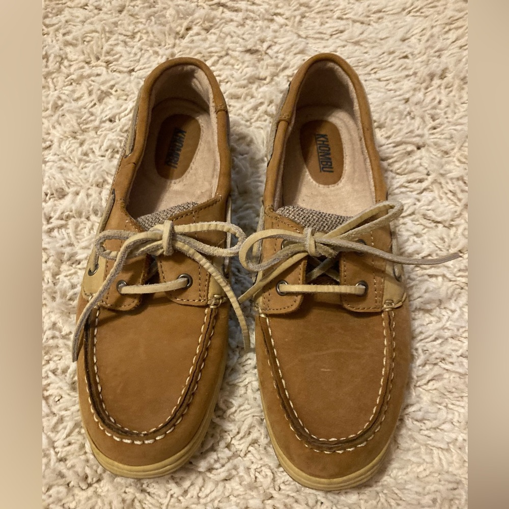 Khombu Leather Boat Shoes